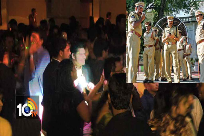 New Year eve, December 31 Night, Drunk and Drive cases, Bars close, Tight security in Hyderabad