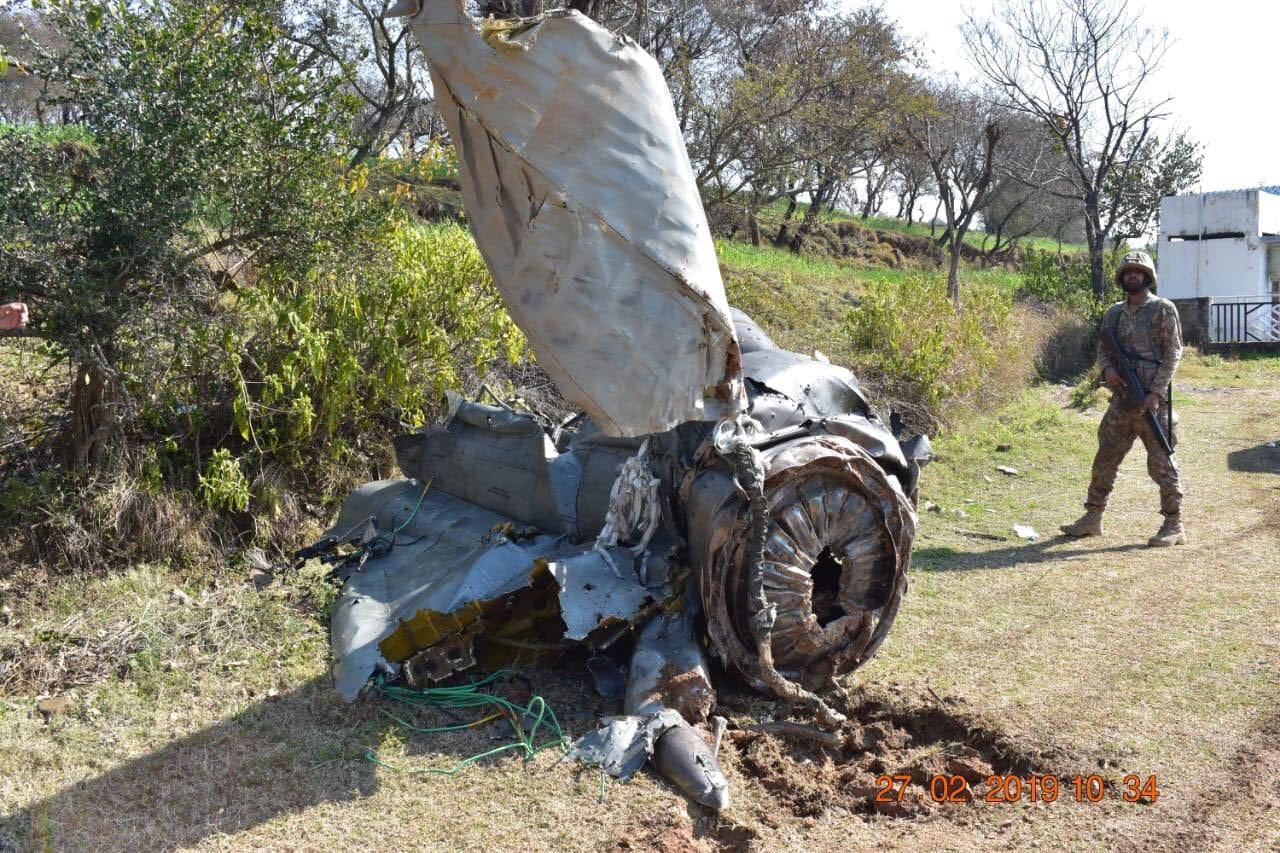 Pictures, PAF downs Indian aircraft, pilots held captive 