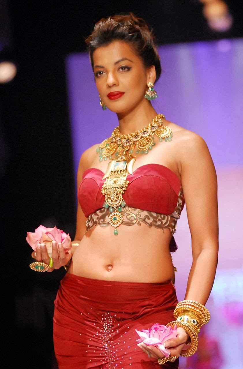 mugdha godse spicy navel 