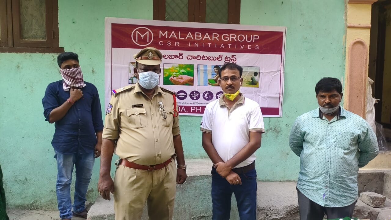 Malabar Gold Charity Donates Groceries to Film Workers