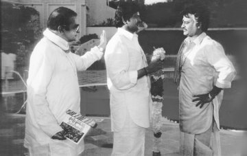 Pedarayudu Movie Completes 25 Years 