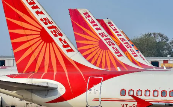 48 మంది పైలెట్లను తొలగించిన Air India