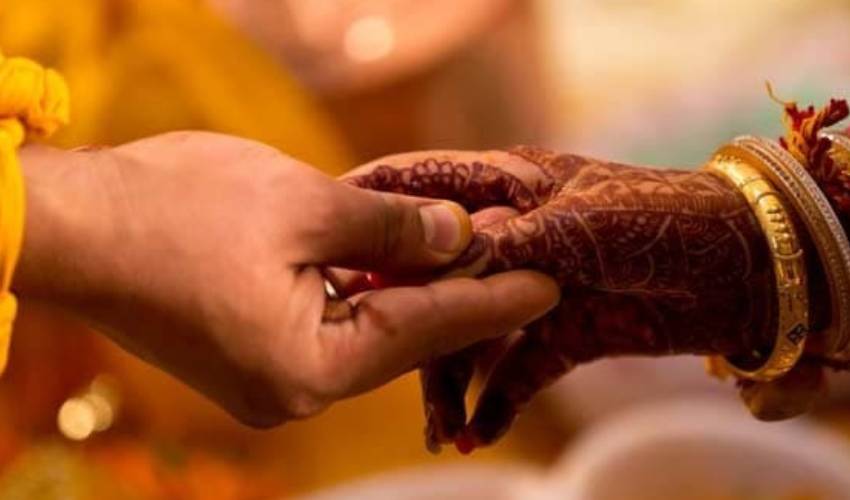 https://10tv.in/telangana/brides-father-died-from-heart-attack-in-jagtial-368817.html