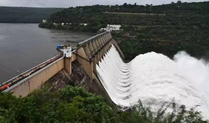 https://10tv.in/andhra-pradesh/expert-committee-warning-to-srisailam-dam-threat-to-dam-412154.html
