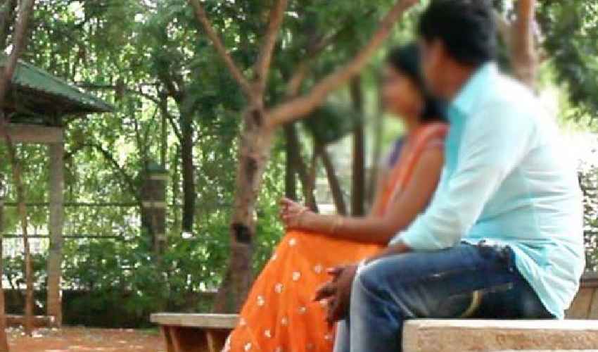Illegal Affair : తనకంటే పదేళ్ల చిన్నవాడితో ప్రేమ..సహజీవనం… చివరికి…! - 10TV  Telugu