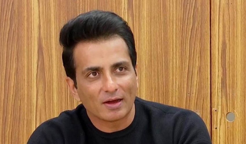 https://10tv.in/national/sonu-sood-stopped-from-visiting-poll-booths-in-moga-his-car-seized-373566.html