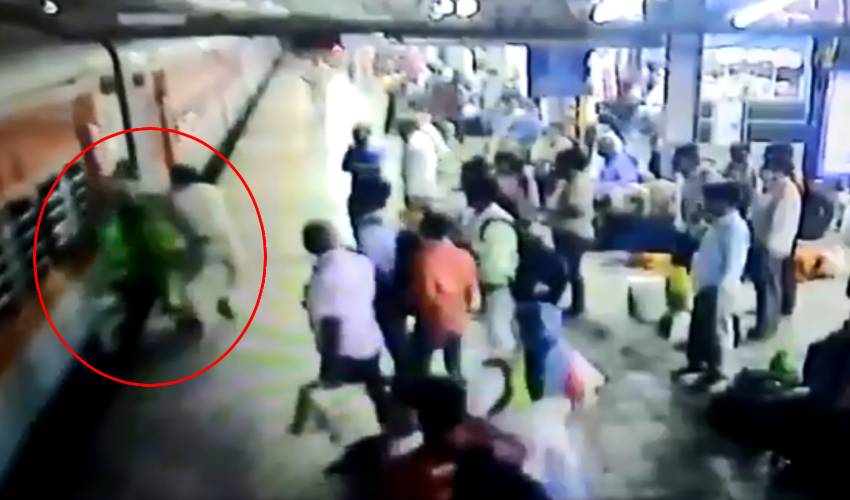 https://10tv.in/national/railway-police-save-pregnant-woman-life-in-mumbai-294463.html