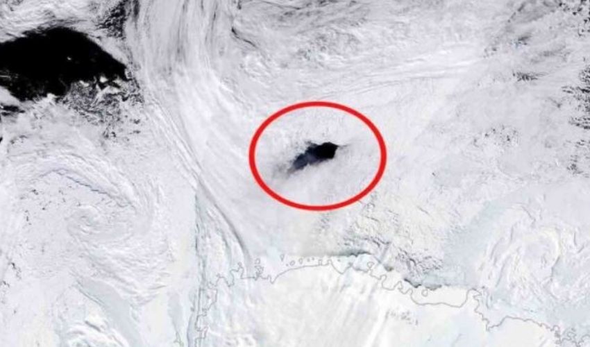 Arctic : ప్రపంచానికి పెను ముప్పు..ఆర్కిటిక్ మంచు పలకలో భారీ గొయ్యి