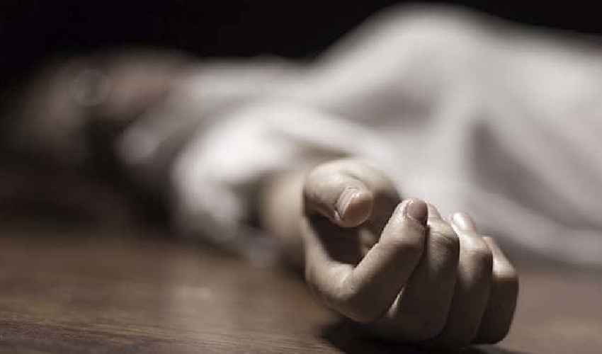 https://10tv.in/crime/embarrassed-by-sons-extramarital-affair-sirajganj-mother-commits-suicide-285441.html