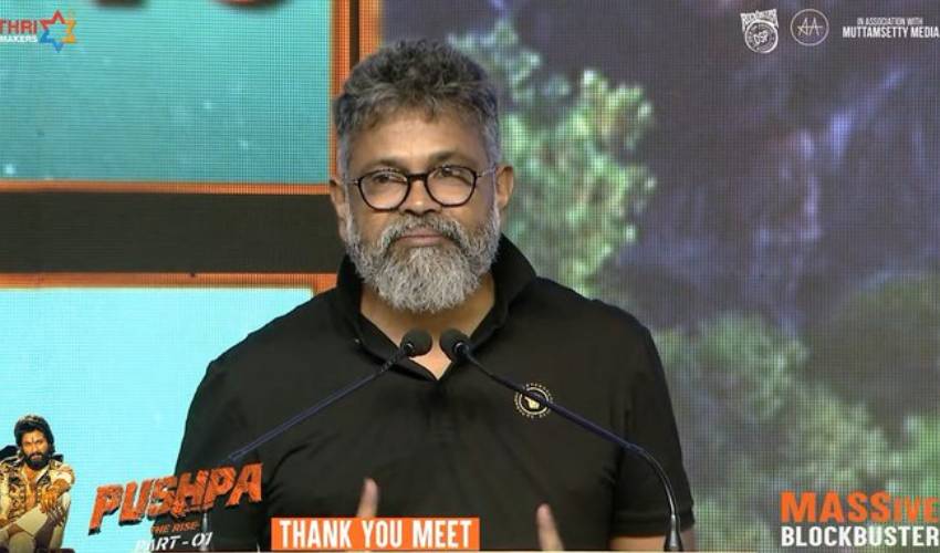 https://10tv.in/movies/director-sukumar-announces-1-lakh-rupees-for-pushpa-movie-light-and-production-team-340156.html