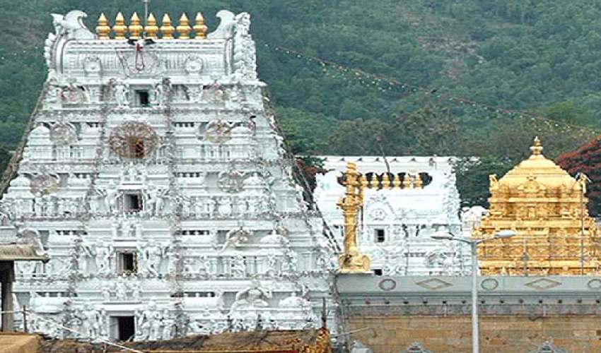 Tirumala Srivari Temple : శ్రీ‌వారికి వజ్రాలు, కెంపులు పొదిగిన బంగారు వరద-కటి హస్తాలు విరాళం | Tirumala Srivari Temple