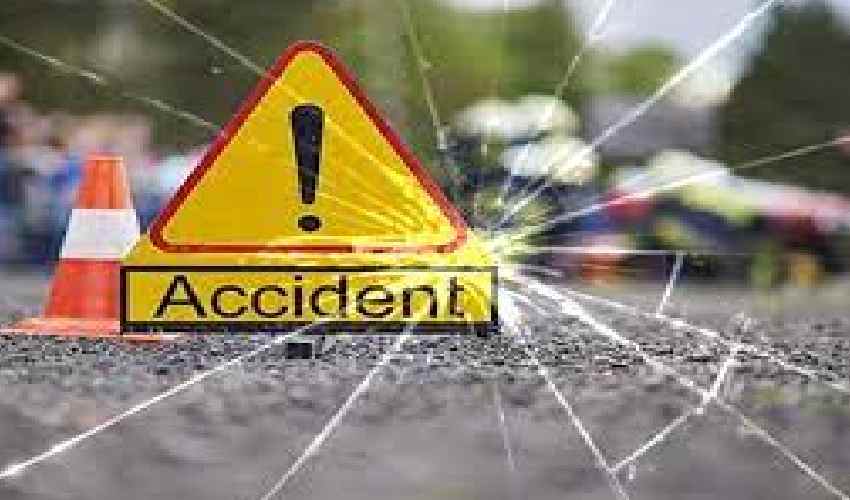 Road Accidents : రక్తమోడిన రహదారులు-రోడ్డు ప్రమాదాల్లో 10 మంది మృతి