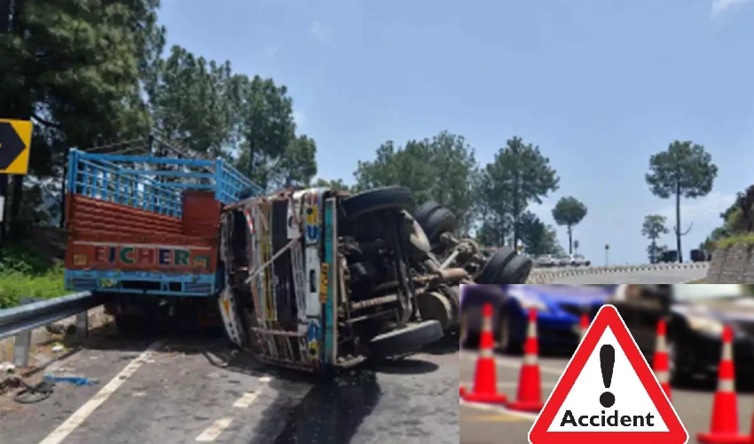 Road Accident: అనంతపురం జిల్లాలో ఘోర రోడ్డు ప్రమాదం, ముగ్గురు మృతి
