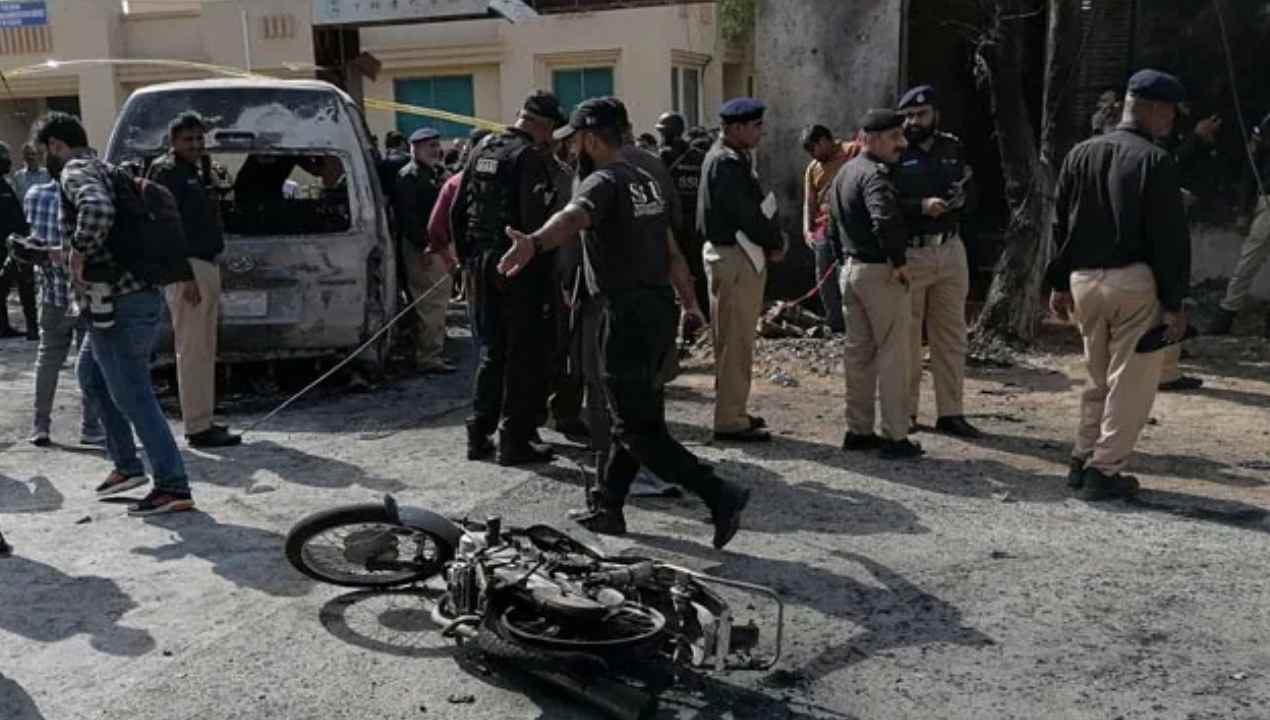 https://10tv.in/international/chinas-warning-after-karachi-blast-to-pakistan-416185.html