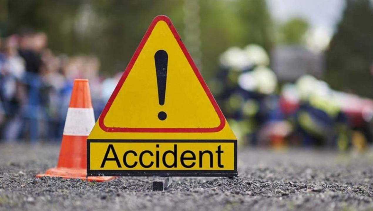 https://10tv.in/andhra-pradesh/three-killed-in-nandyal-road-accident-410216.html