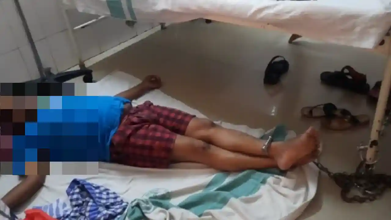 https://10tv.in/crime/odisha-journalist-tied-to-a-hospital-bed-by-his-leg-allegedly-after-reporting-about-corruption-in-nilgiri-ps-area-405618.html