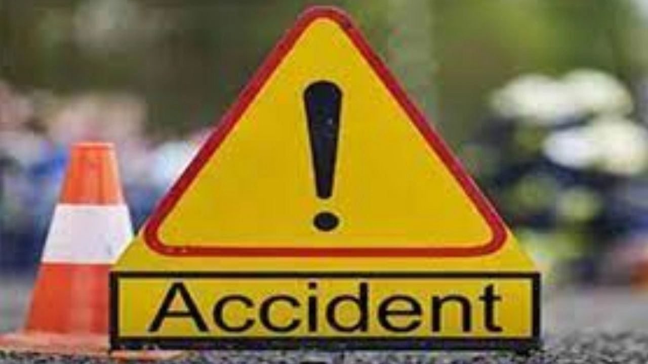 https://10tv.in/andhra-pradesh/four-injured-in-road-accident-at-nellore-415371.html