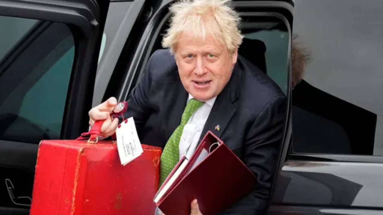 https://10tv.in/international/working-from-home-does-not-work-says-boris-johnson-427930.html