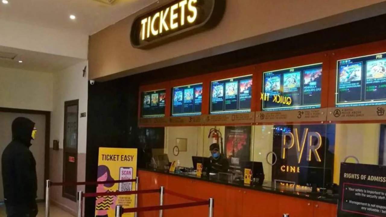 https://10tv.in/movies/is-hike-in-ticket-rates-damaging-movies-425519.html