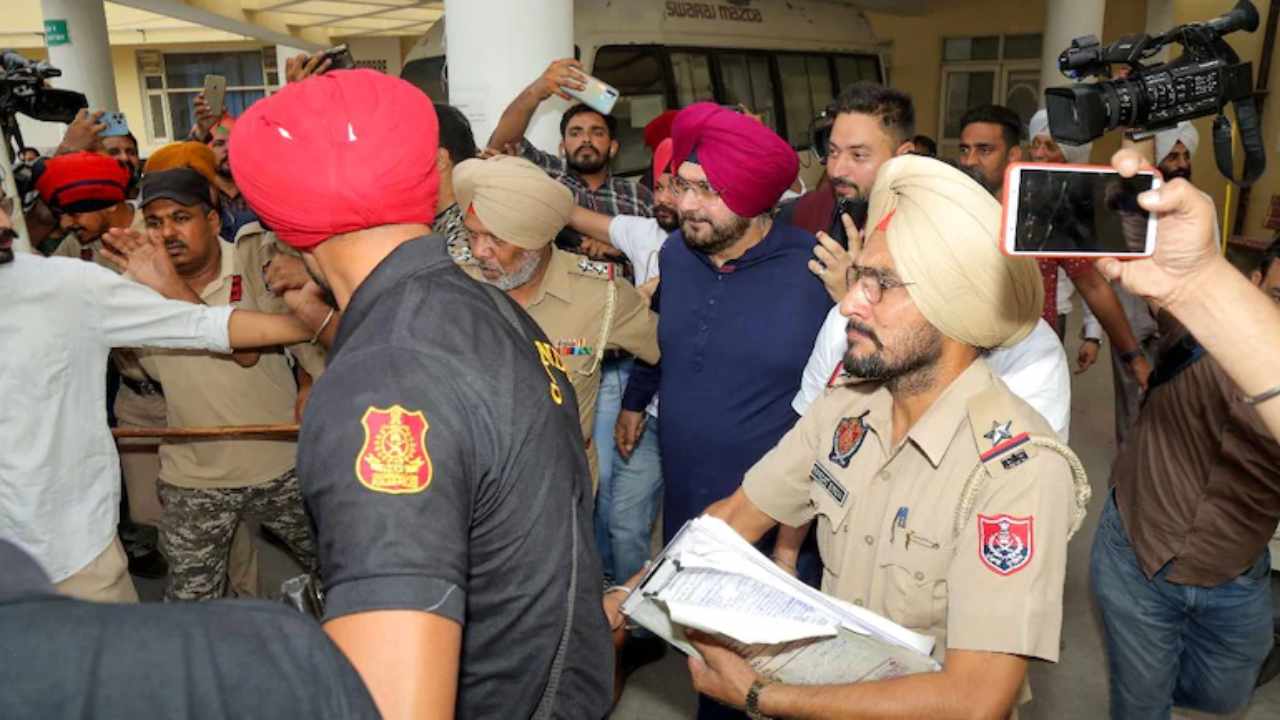 https://10tv.in/national/navjot-sidhu-hasnt-eaten-in-nearly-24-hours-at-patiala-jail-says-his-lawyer-430578.html