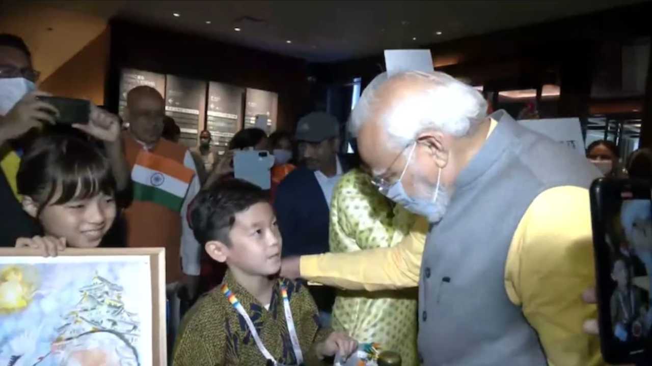 https://10tv.in/international/watch-video-pm-modis-hindi-interaction-with-japanese-kids-in-tokyo-goes-viral-431335.html