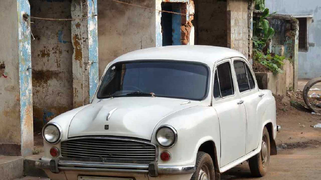 Ambassador Car: రెండేళ్లలో మళ్లీ రానున్న అంబాసిడర్ కార్