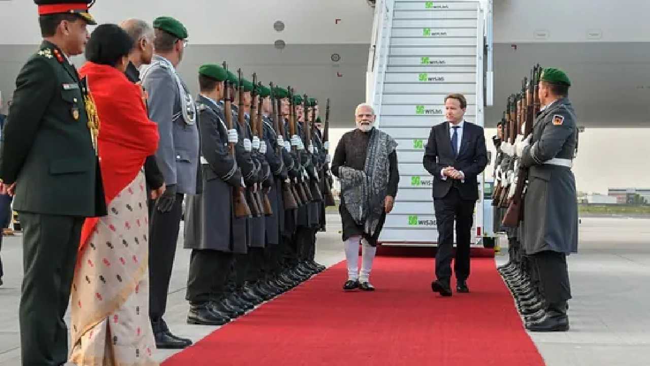 https://10tv.in/national/pm-modi-to-attend-25-hectic-meets-in-65-hours-during-his-made-in-europe-tour-419364.html