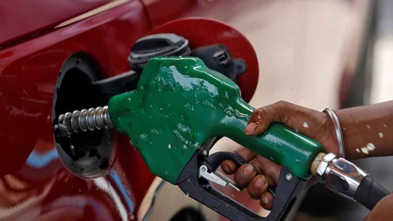 https://10tv.in/latest/sri-lanka-crisis-hikes-fuel-prices-as-filling-stations-go-dry-450072.html