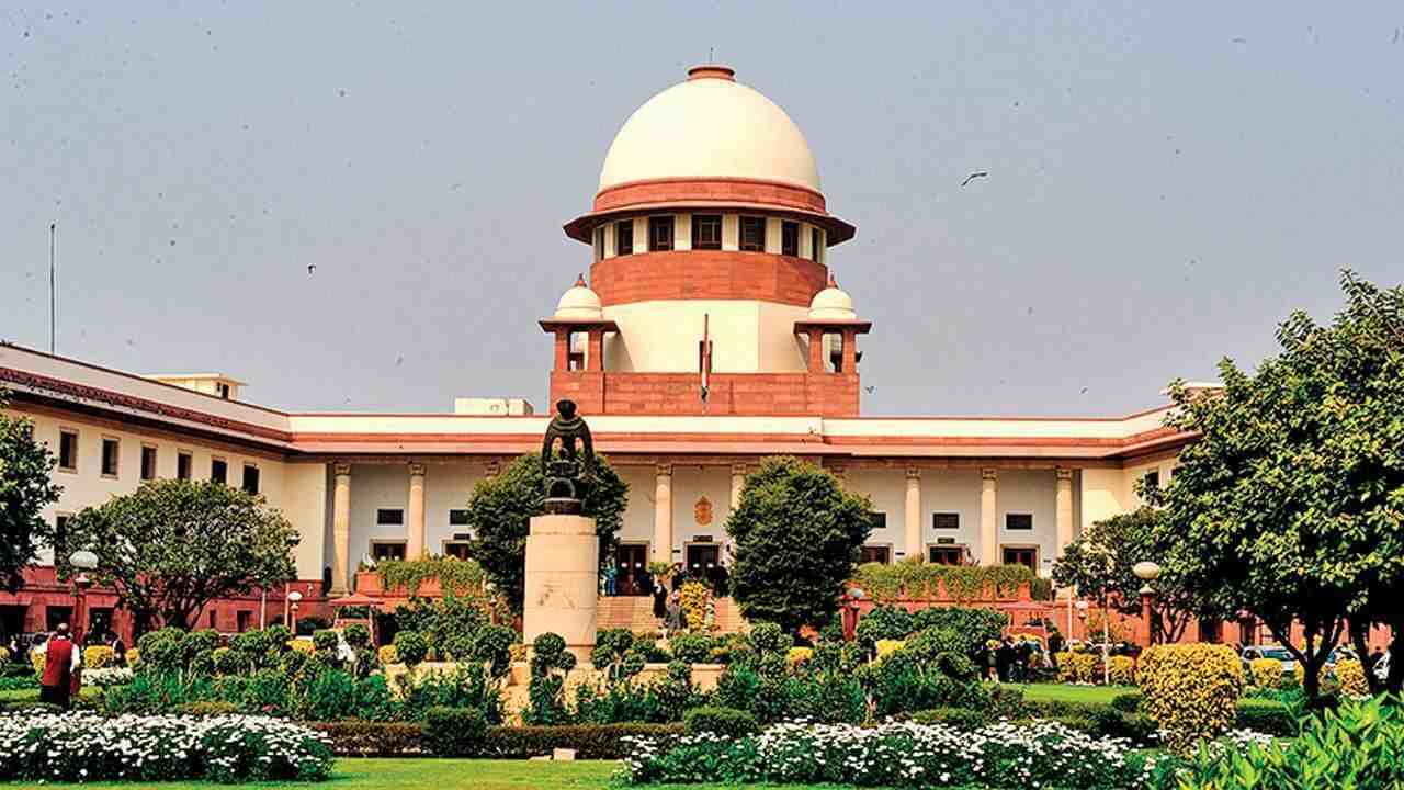 Supreme Court: ఏపీ ప్రభుత్వానికి సుప్రీం కోర్టులో ఎదురుదెబ్బ.. అమరరాజాపై చర్యలపై స్టే