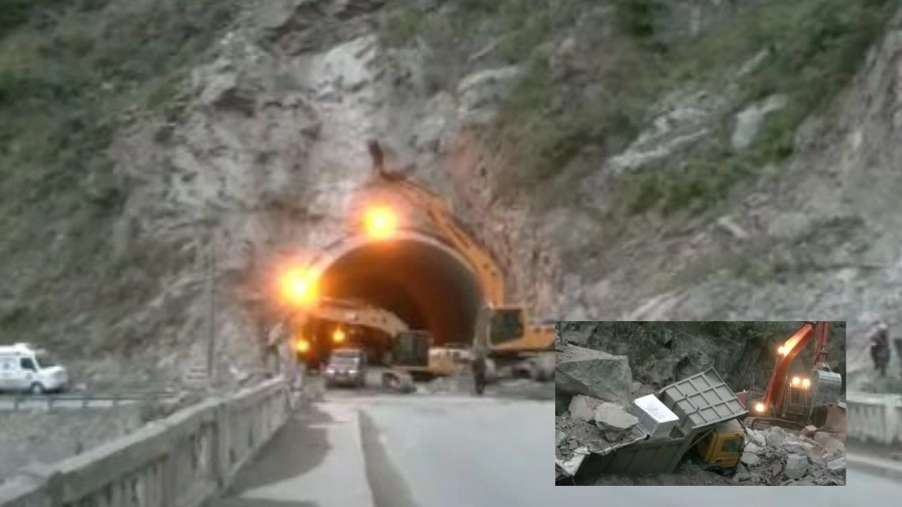 Tunnel Collapsed : జమ్మూకశ్మీర్ లో కూలిన నిర్మాణంలో ఉన్న టన్నెల్