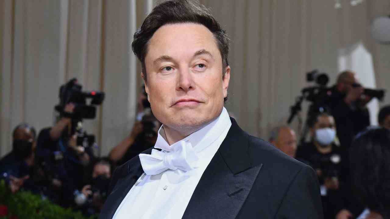https://10tv.in/latest/come-to-office-or-leave-tesla-elon-musk-gives-ultimatum-to-executives-437317.html