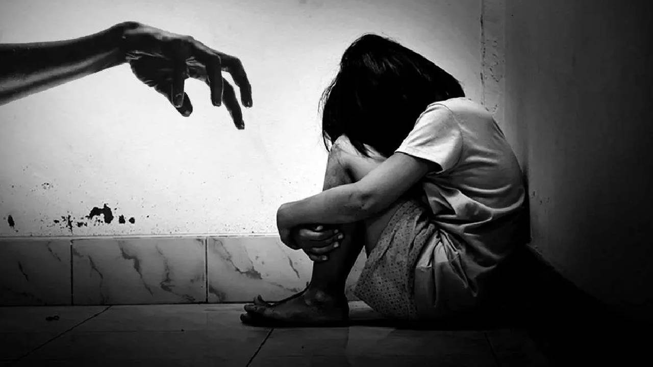 https://10tv.in/latest/pgirl-raped-in-hyderabad-banjarahills-437167.html
