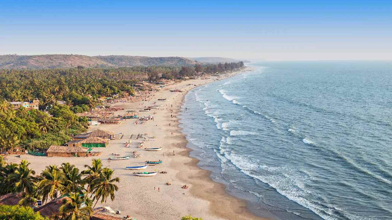 https://10tv.in/latest/gbritish-woman-on-holiday-raped-at-goa-beach-accused-arrested-police-440431.html