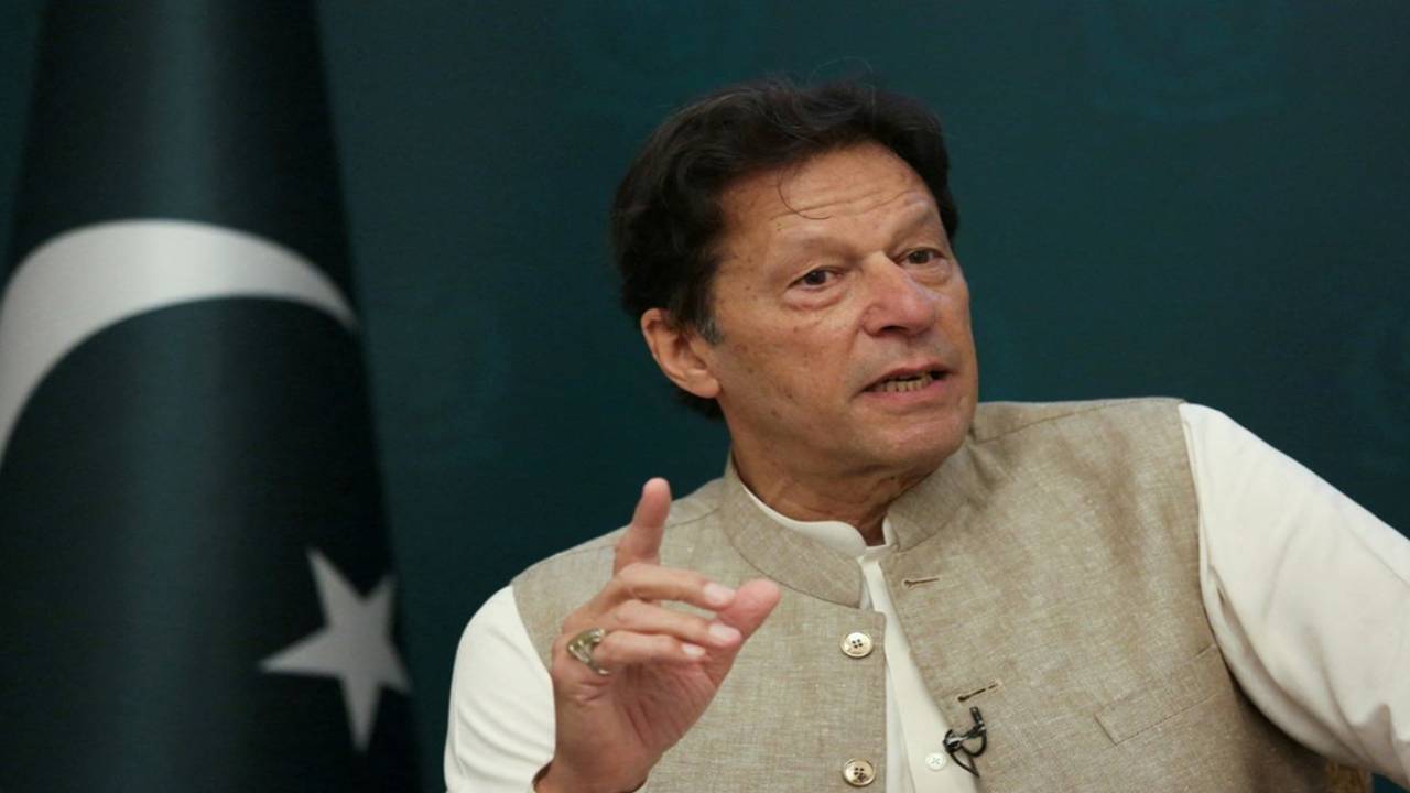 https://10tv.in/international/imran-khan-warns-pakistan-could-be-divided-into-three-parts-439809.html