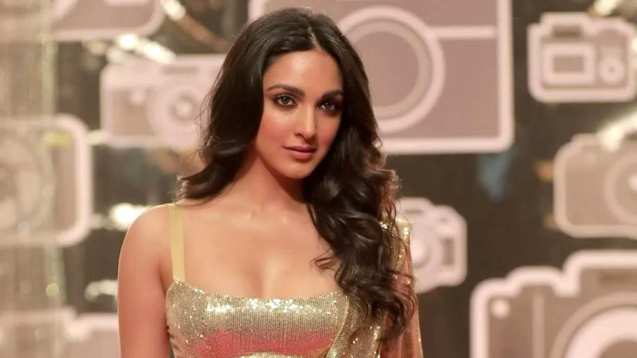 https://10tv.in/movies/kiara-advani-signed-rc15-for-these-reasons-445255.html