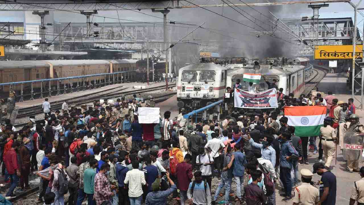 https://10tv.in/latest/cops-speed-up-investigation-on-agnipath-protesters-at-secunderabad-railway-station-agitation-446813.html