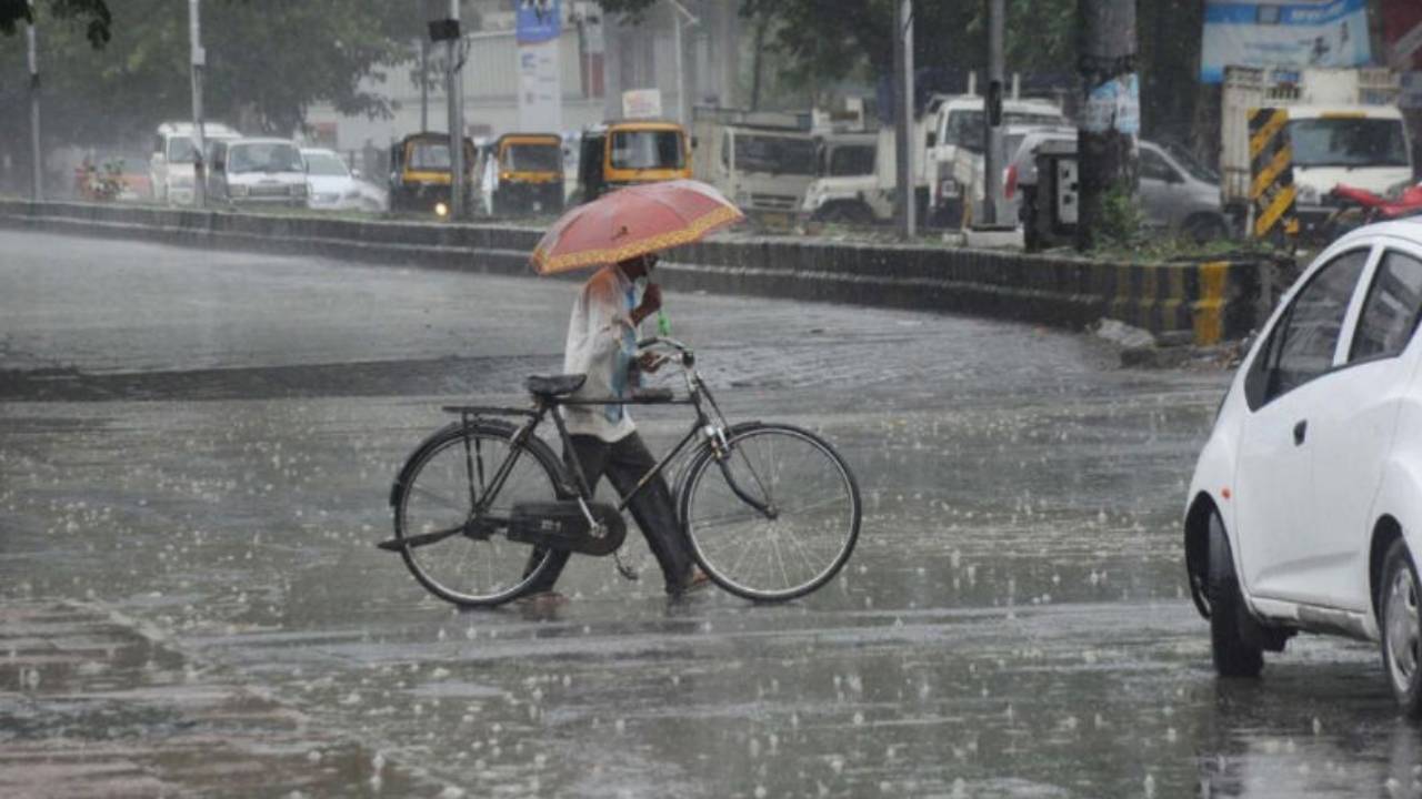 https://10tv.in/latest/active-moving-monsoons-chance-of-heavy-rain-in-those-areas-today-451688.html