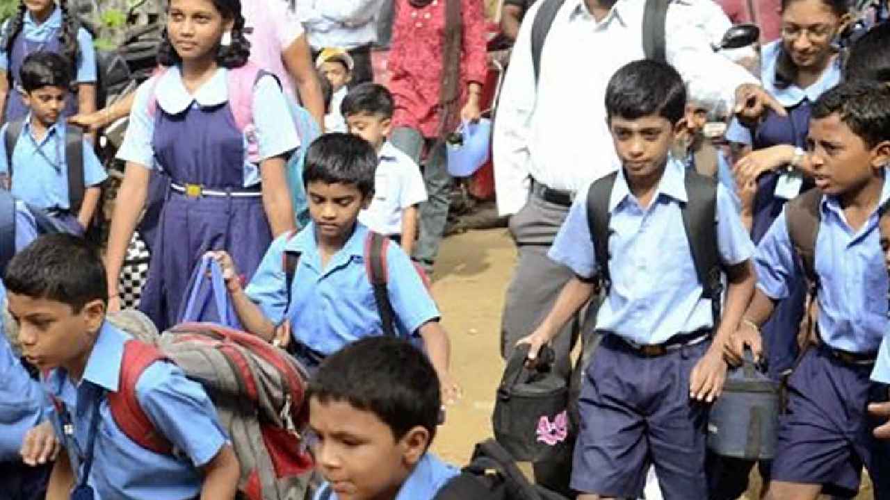https://10tv.in/latest/schools-will-reopen-from-july-5-in-andhra-pradesh-450883.html