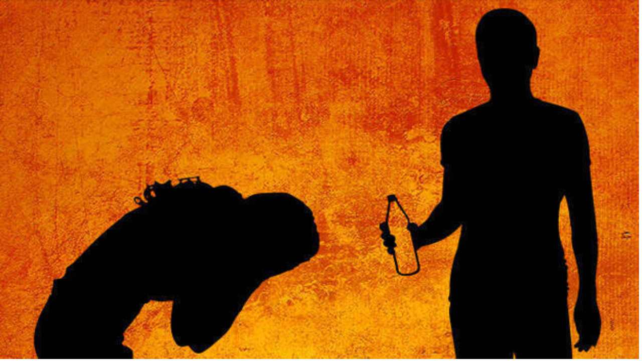 https://10tv.in/latest/man-throws-acid-on-colleague-in-bengaluru-after-she-turns-down-proposal-442383.html