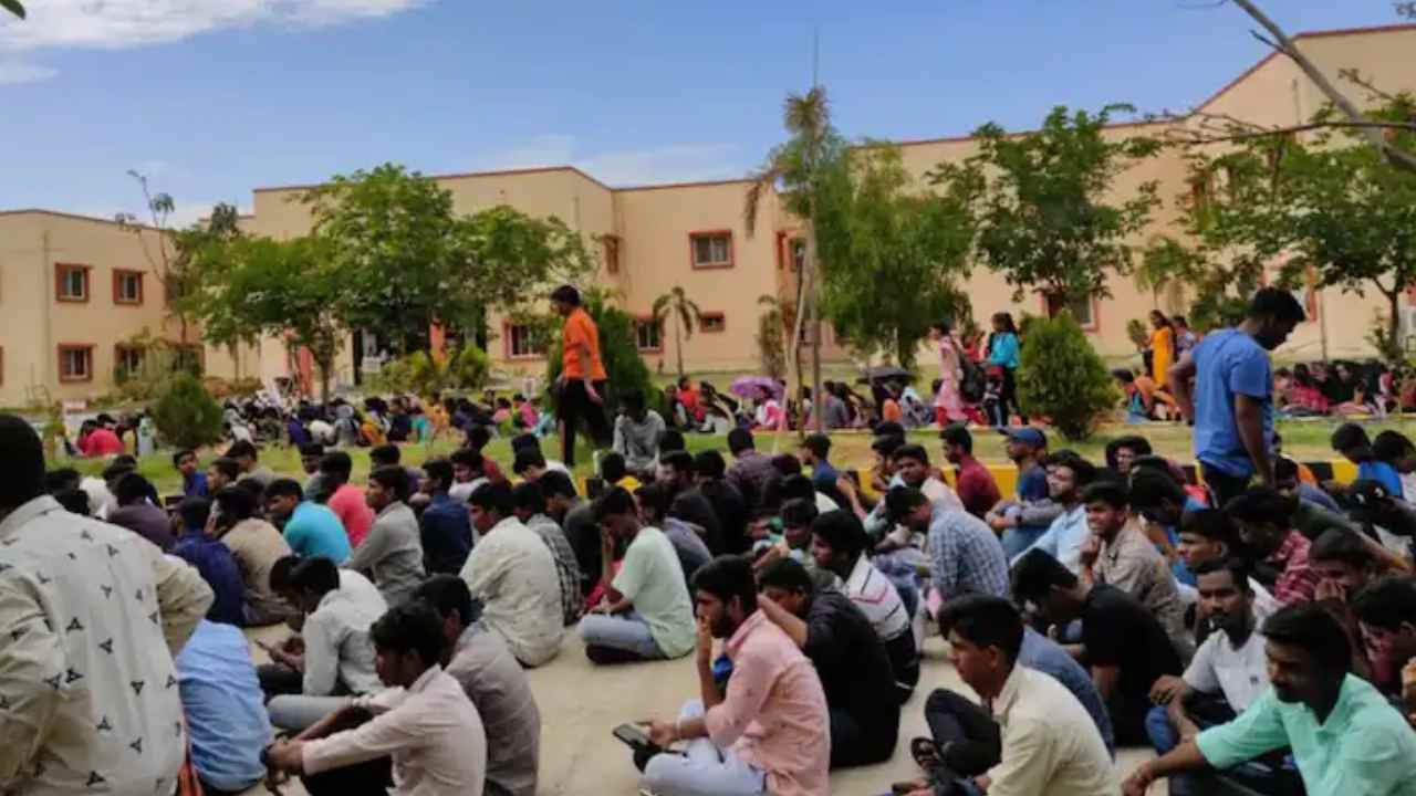 https://10tv.in/telangana/basara-iiit-students-continuing-protest-on-second-day-445409.html