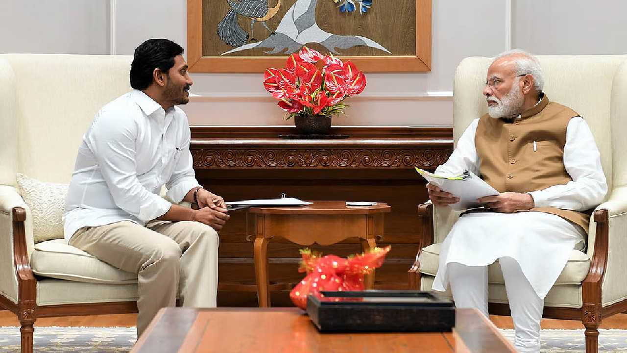 https://10tv.in/andhra-pradesh/cm-jagan-to-chair-a-meeting-with-home-minister-amit-shah-in-delhi-437921.html