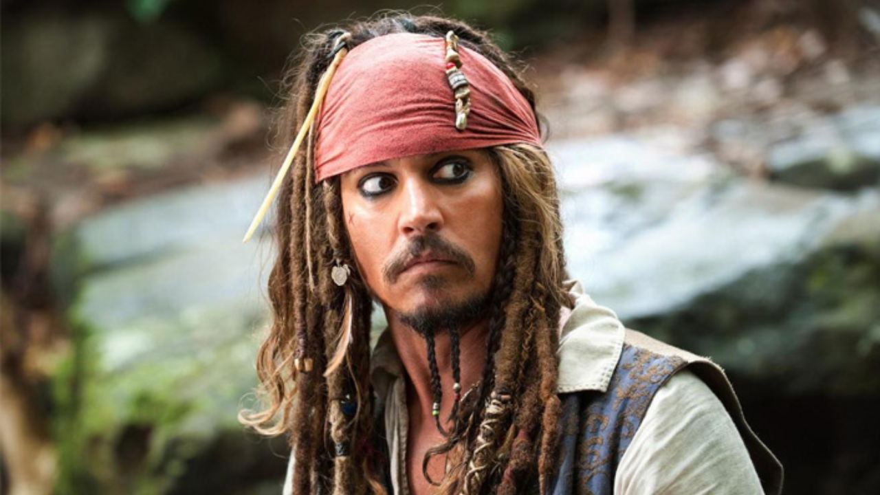 https://10tv.in/movies/disney-plus-offers-2300-crores-to-johnny-depp-and-says-sorry-450483.html