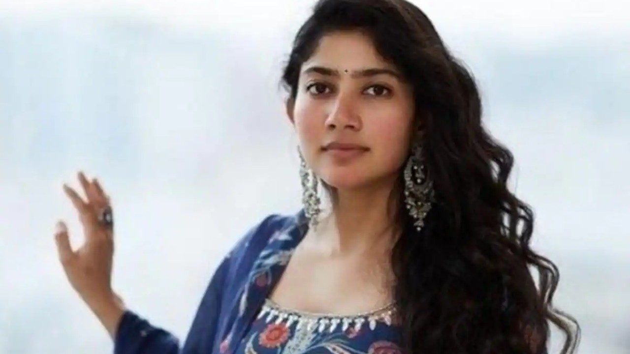https://10tv.in/movies/sai-pallavi-controversial-comments-and-trolled-by-netizens-444898.html