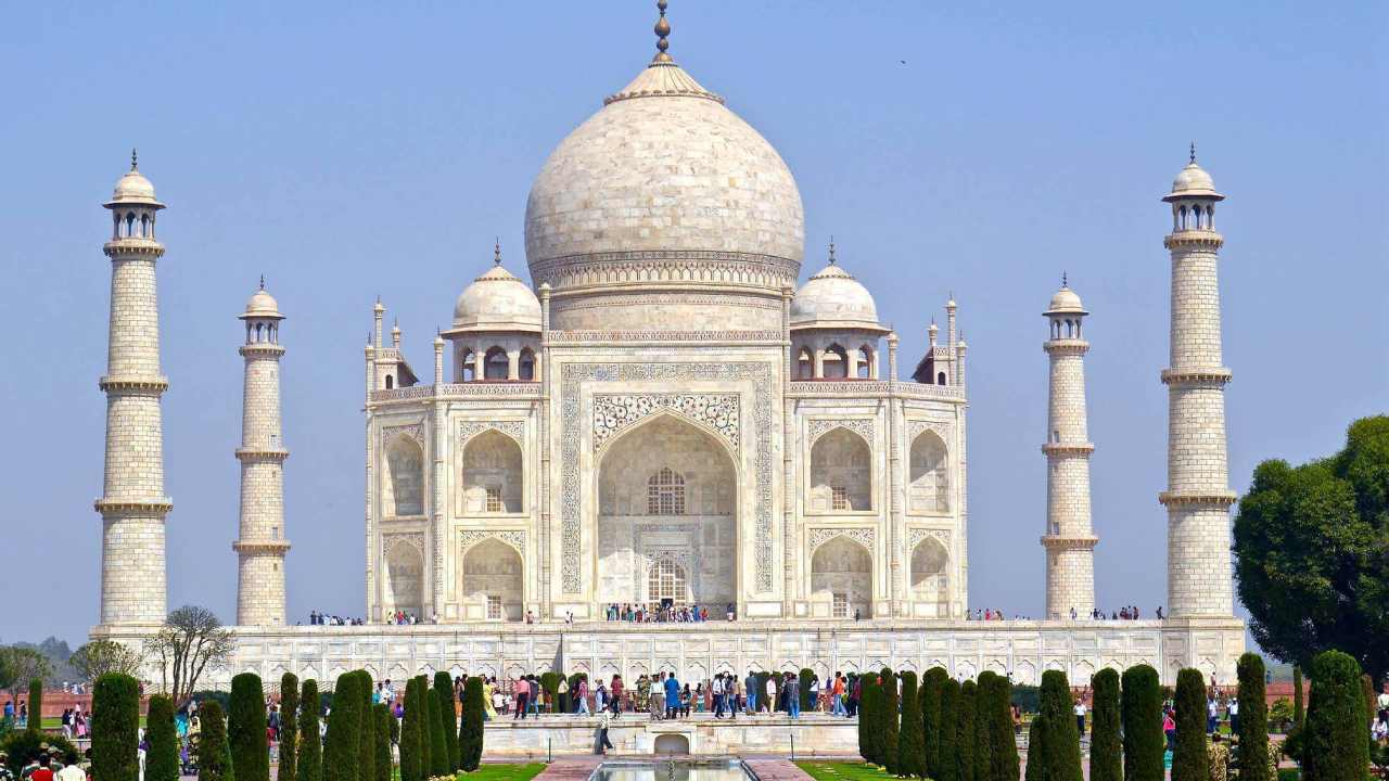 https://10tv.in/latest/no-entry-fee-at-taj-mahal-agra-fort-on-yoga-day-on-tuesday-447690.html