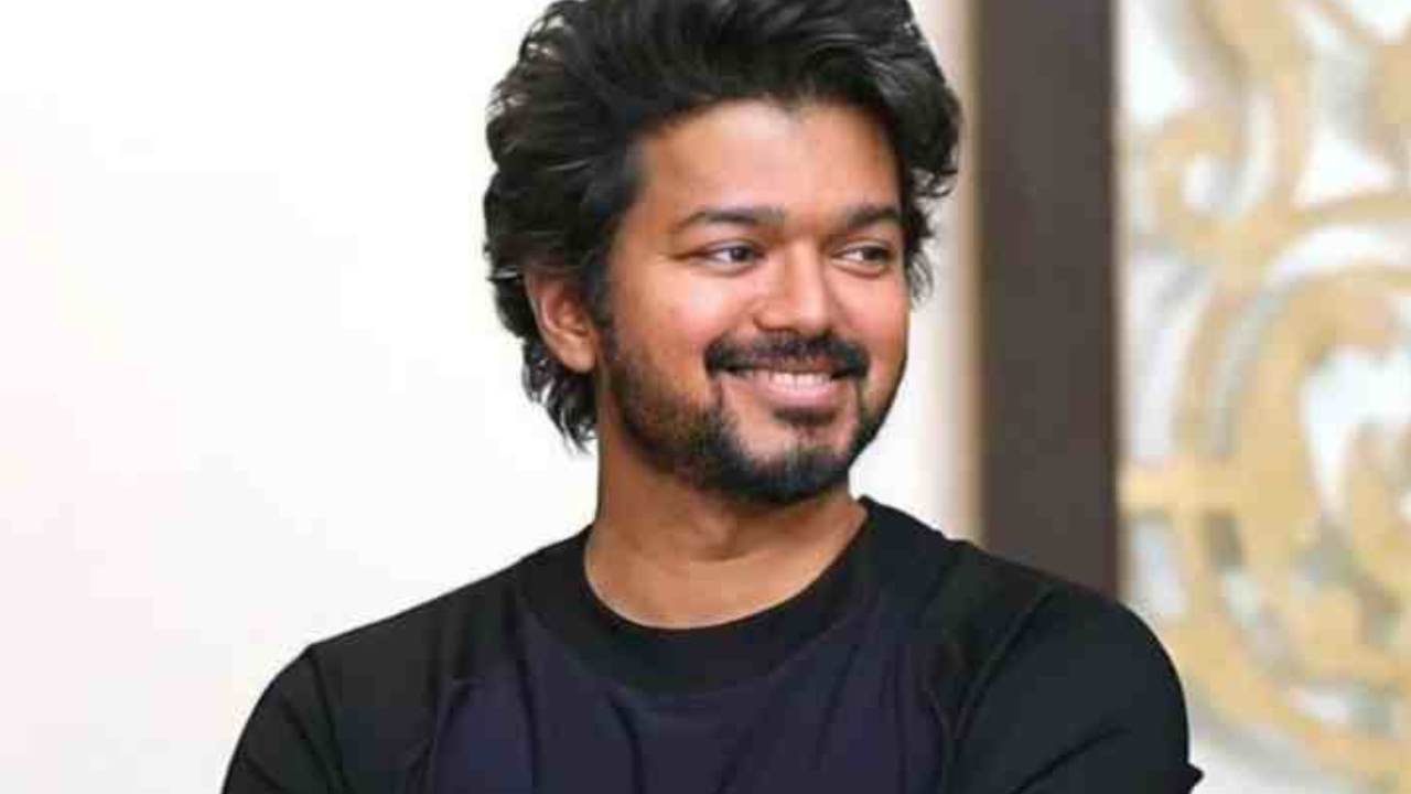 https://10tv.in/movies/a-dead-body-found-in-tamil-star-hero-vijay-party-office-447072.html
