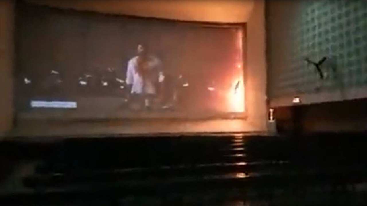 https://10tv.in/movies/fire-accident-in-vikram-movie-screening-theater-441285.html