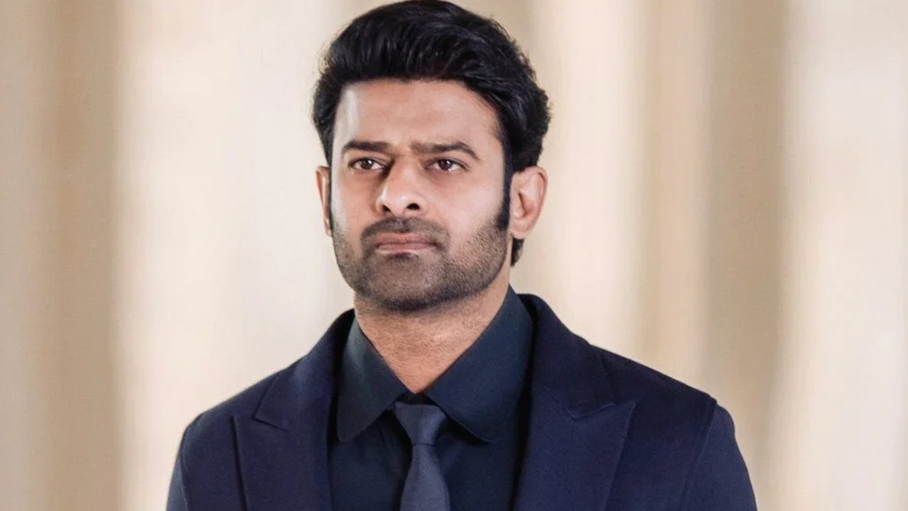 https://10tv.in/movies/maruthi-creates-tension-in-prabhas-fans-with-pakka-commercial-453564.html