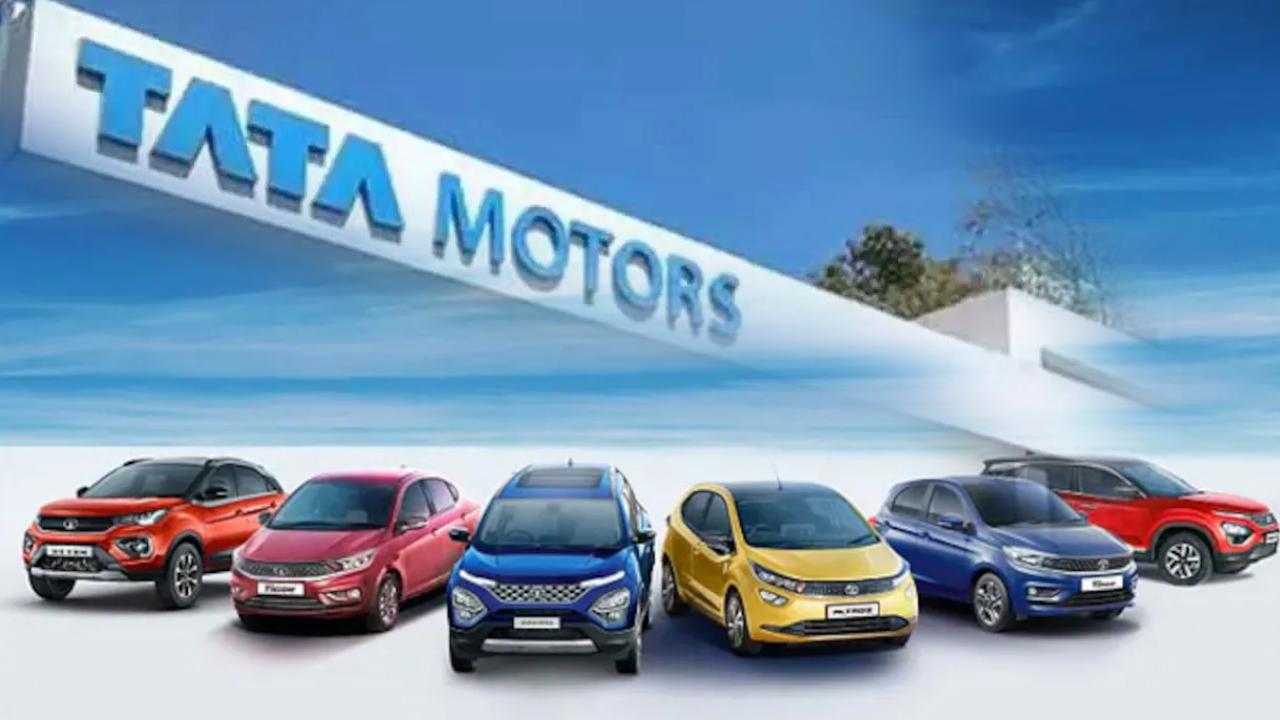 Tata Motors : టాటా మోటార్స్ షాకింగ్ నిర్ణయం.. ఆ వాహనాల ధరలు పెంచేసింది.. ఎంతంటే?