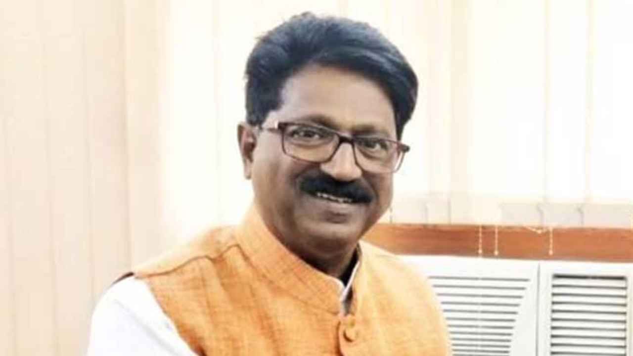 Maharashtra: శివ‌సేన‌కు ఉద్ధ‌వ్ ఠాక్రేనే చీఫ్‌.. రెబ‌ల్ ఎమ్మెల్యేల గ్రూపున‌కు గుర్తింపులేదు: ఎంపీ సావంత్