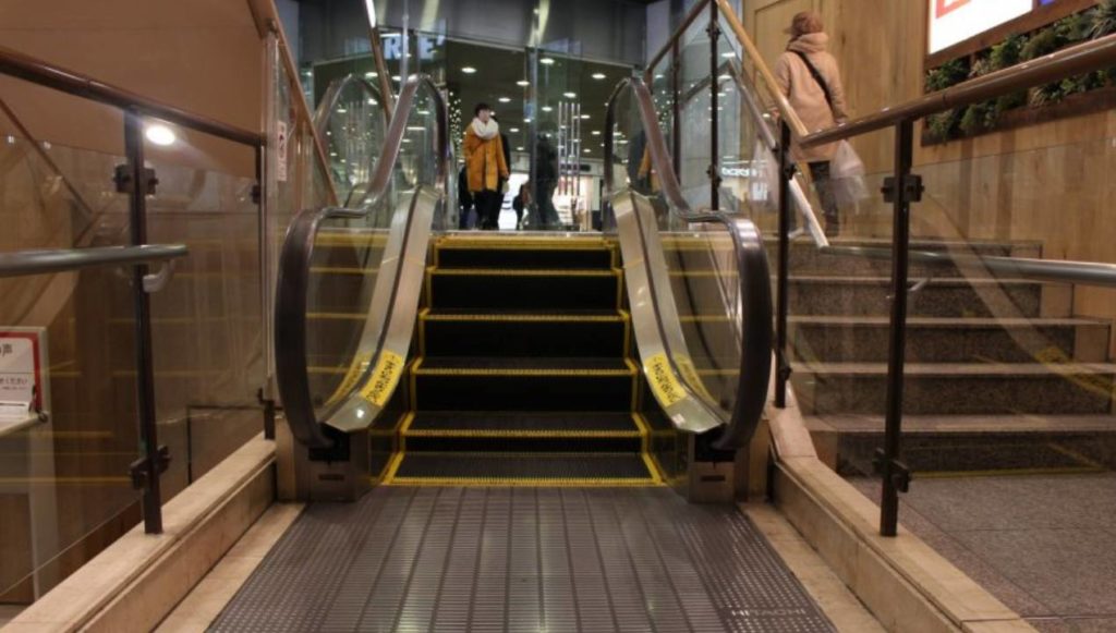 world’s shortest escalator Guinness Record